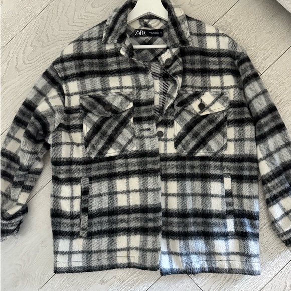 Zara Plaid Shacket - Picture 3 of 3